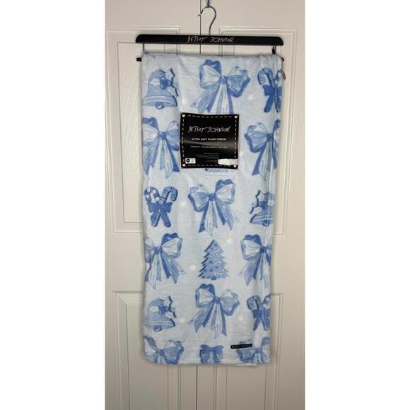 Betsey Johnson Other - Betsey Johnson Ultra Soft Plush Throw Blanket Blue Christmas Bows Candy Canes